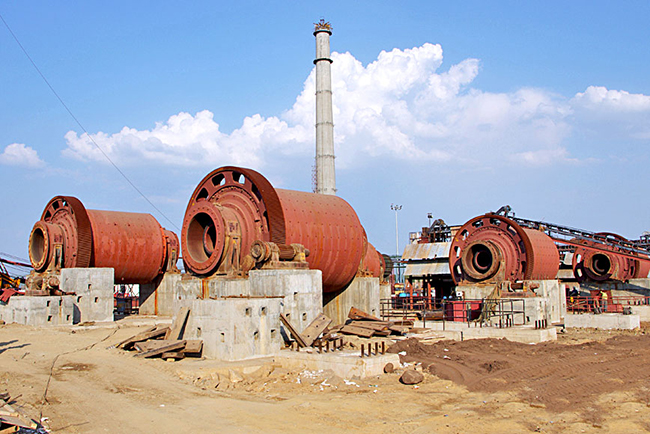 球磨機生產線現(xiàn)場